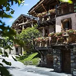 Hotel La Bouitte - Relais & Chateaux 5*
